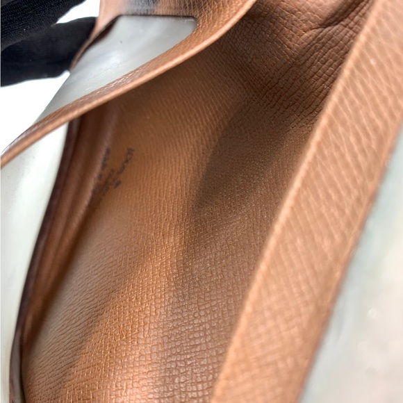 ❗️Sold❗️LOUIS VUITTON Monogram Canvas Bifold Card Case ID Case card holder - Picture 11 of 17